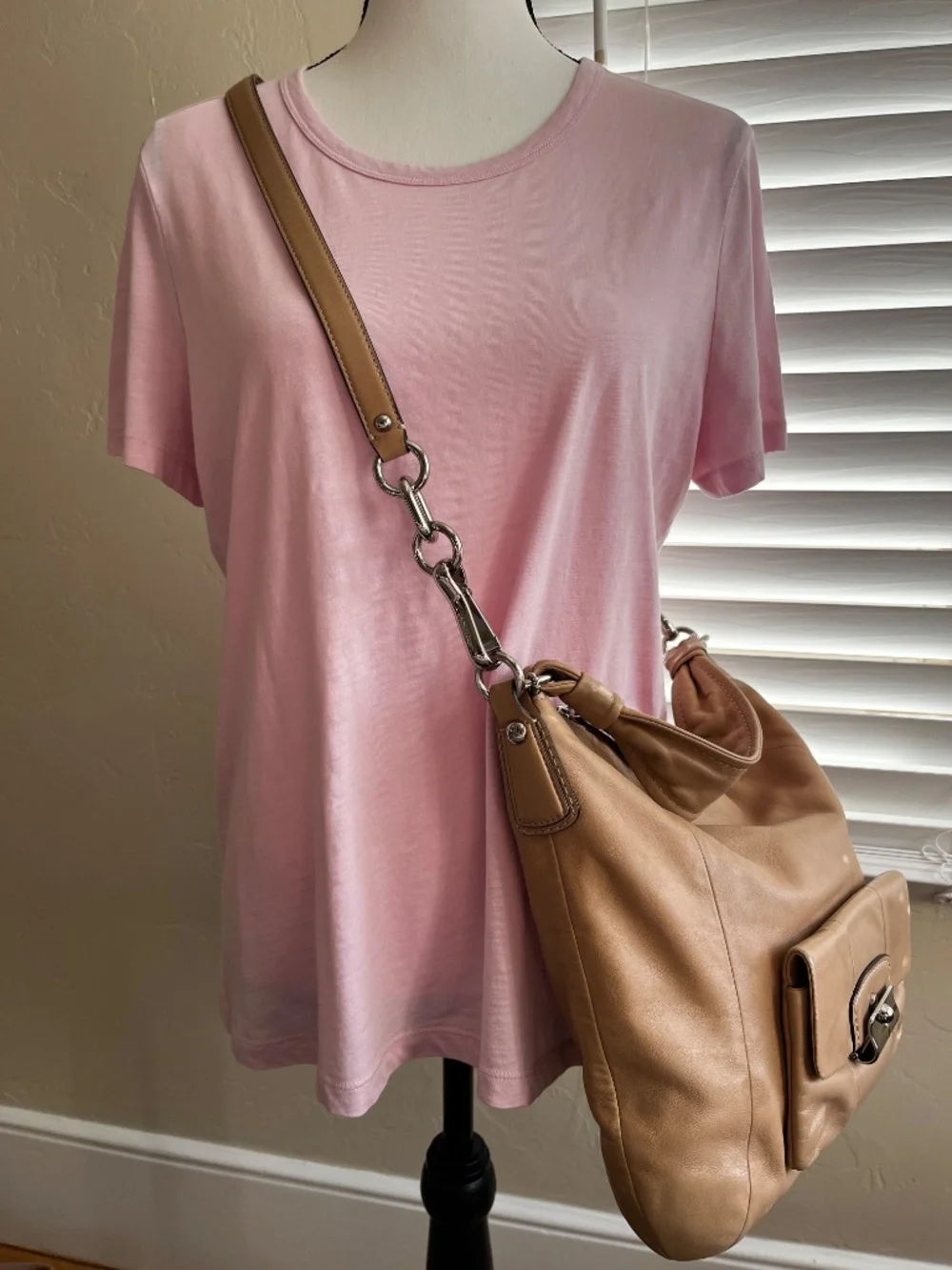 AUTHENTIC COACH Kristin #14783 Biege/Ivory Leather Hobo & Crossbody Bag